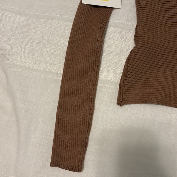 ASTR Zayla Sweater in Camel - Picture 11 of 13